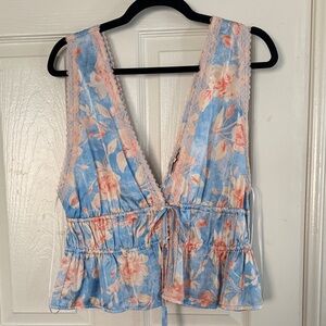 Floral Lace Trim Sleeveless Top